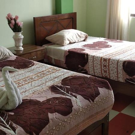 Hostal Eterna Primavera كوباكابانا المظهر الخارجي الصورة